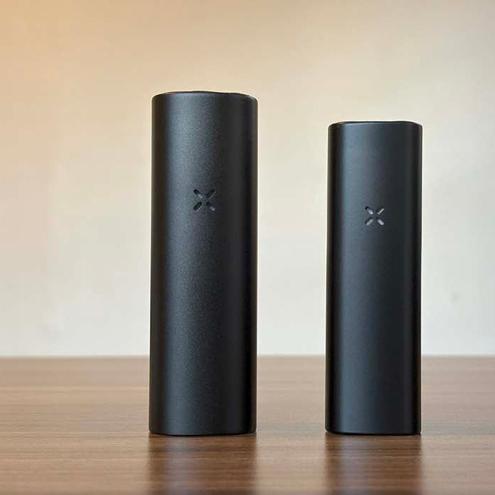 PAX Plus vs PAX Flow: Vaporizer Comparison and Buyer's Guide - Planet of the Vapes (Canada) PAX Plus vs PAX Flow: Vaporizer Comparison and Buyer's Guide - Planet of the Vapes (Canada)