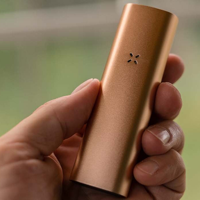 PAX 3 Complete Kit vs Basic Kit - Planet of the Vapes (Canada) PAX 3 Complete Kit vs Basic Kit - Planet of the Vapes (Canada)