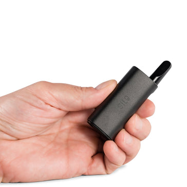 CCELL Silo Cartridge Vaporizer in hand Spec